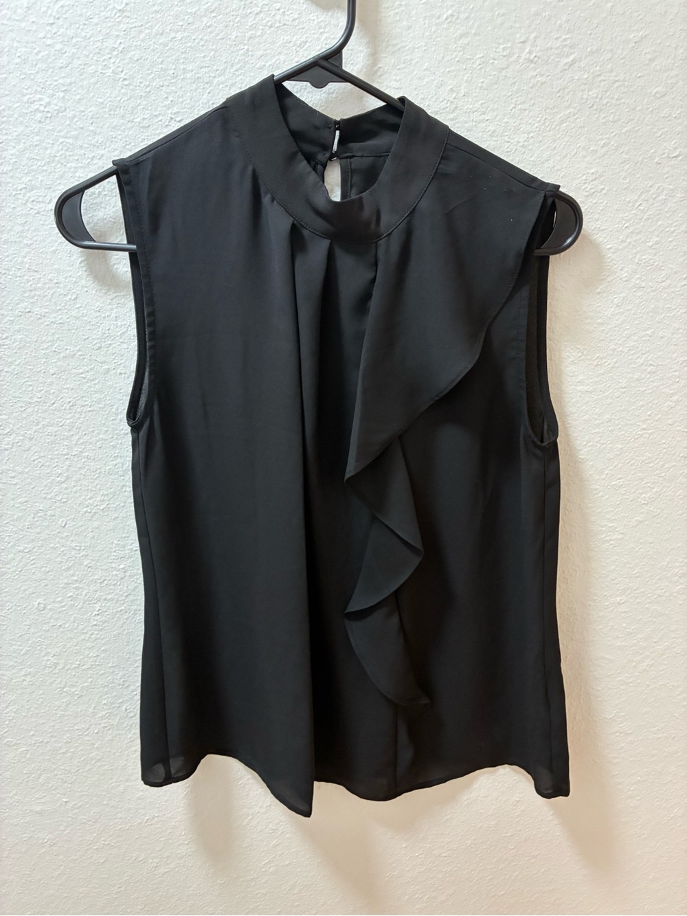 bobeau Black Sleeveless Ruffle Front Blouse